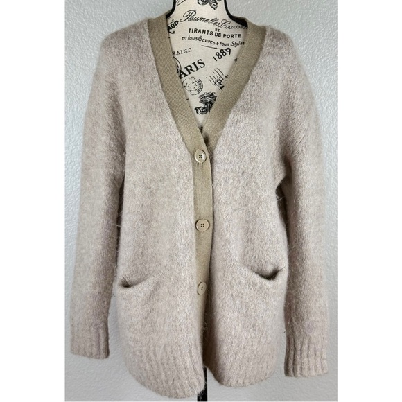 Everlane Superfuzz Alpaca Cardigan - Light Oat, size XXS - Picture 2 of 12